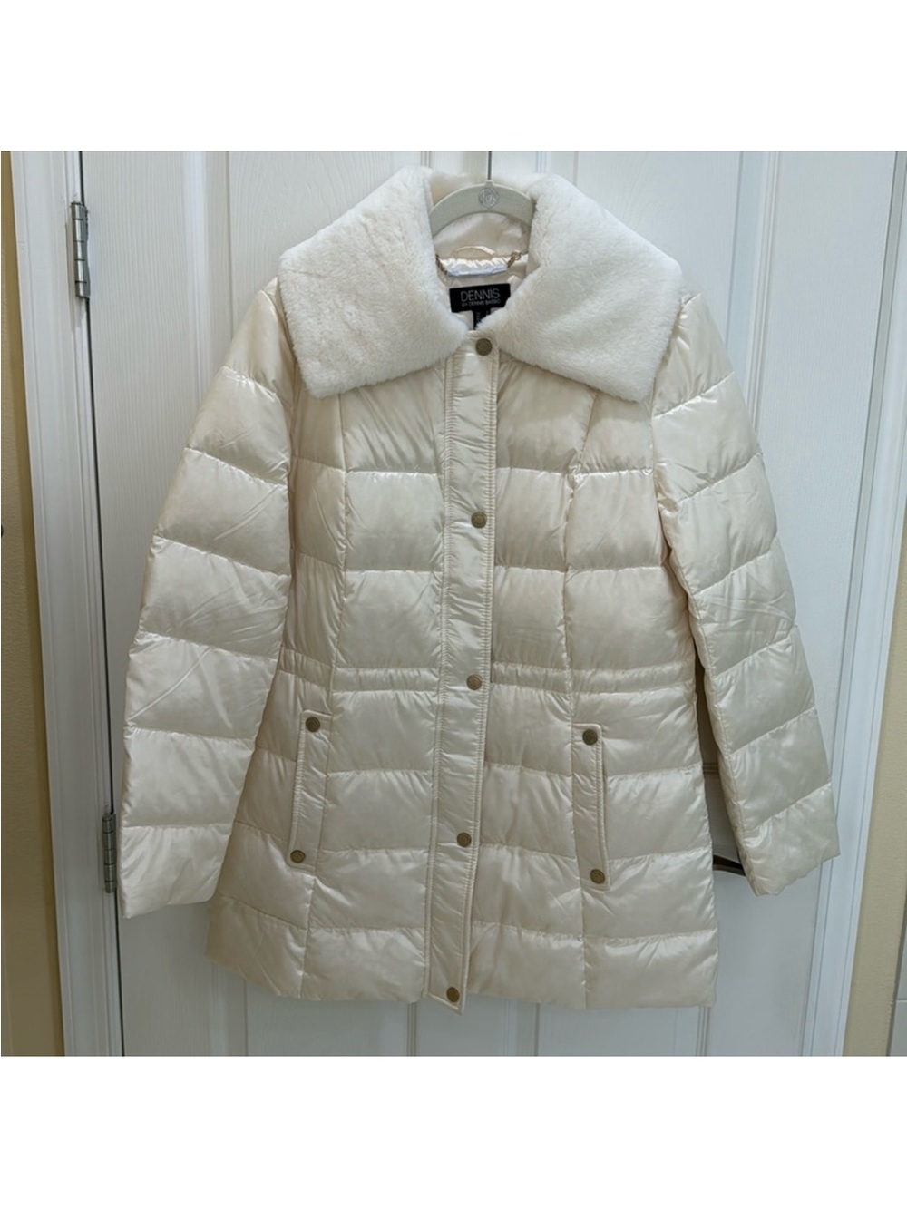 dennis basso Ivory Quilted Puffer Coat with Faux Fur Collar